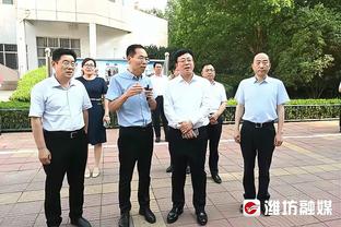 克拉克森：球队氛围很好 每名球员都参与到了进攻中